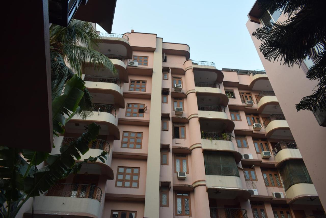 River Breeze Home A Comfort Stay Guwahati Esterno foto